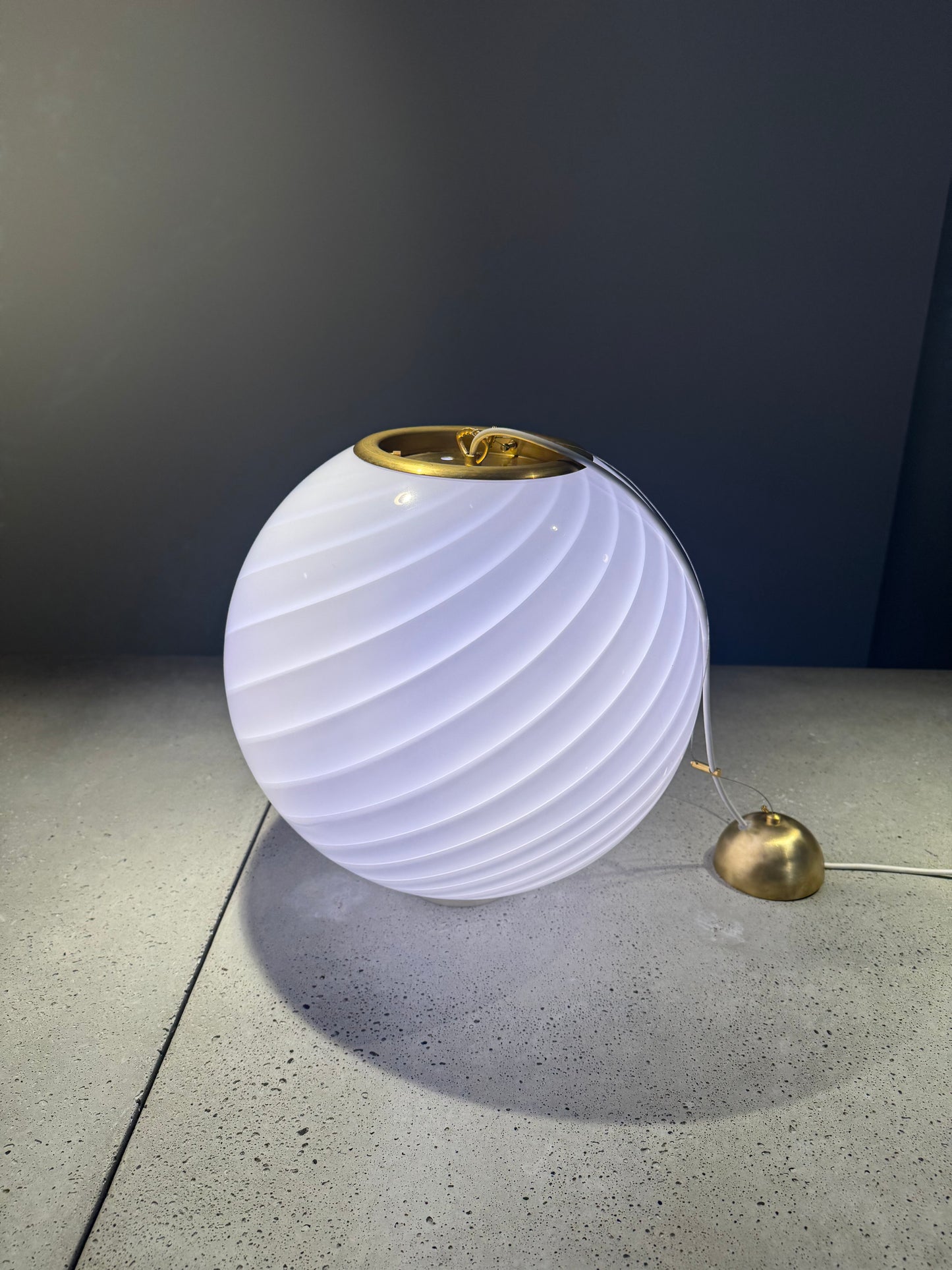 Large ceiling lamp with purple swirl, 40 cm