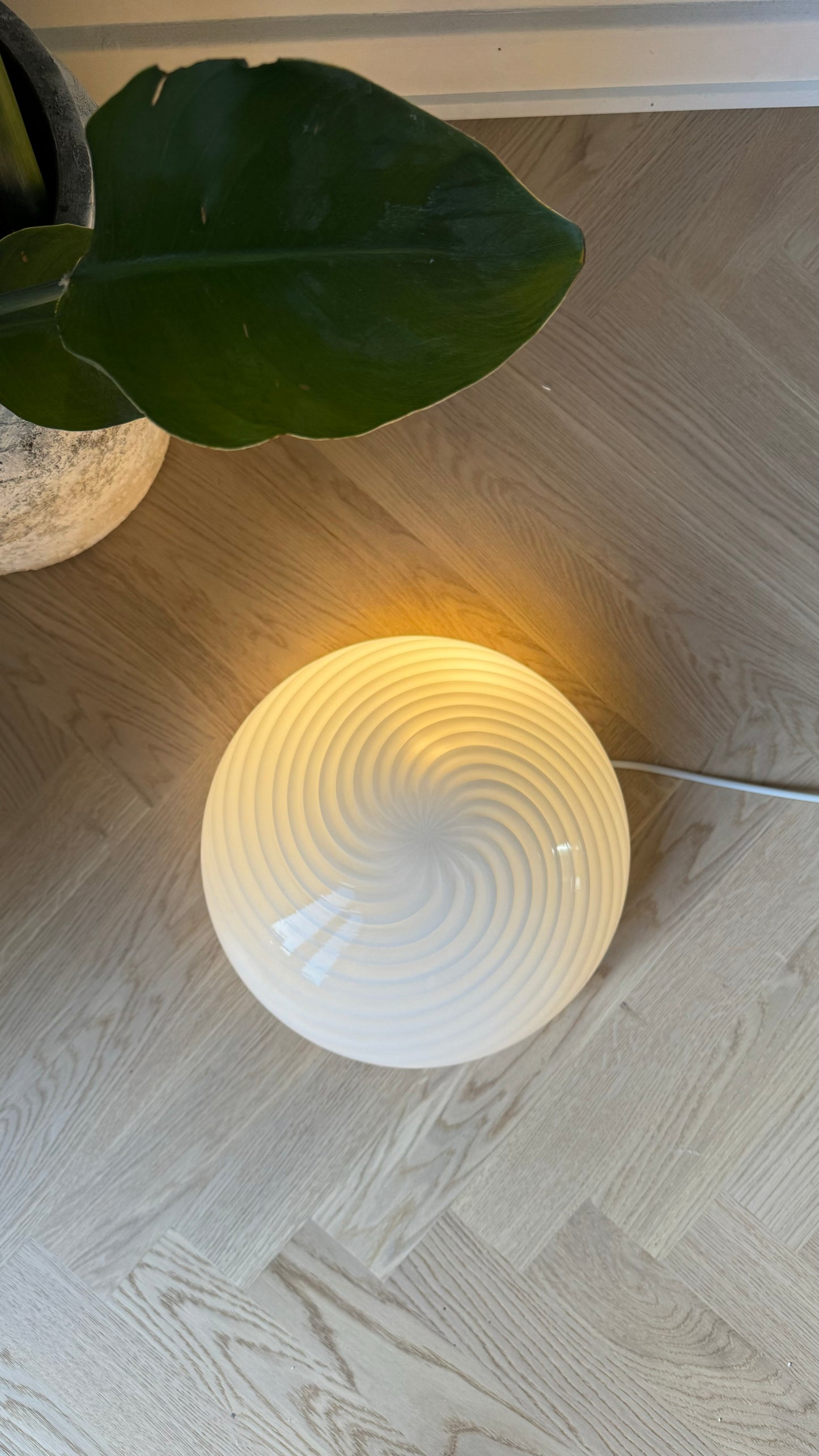 Murano plafond i klassisk hvid swirl, 30 cm