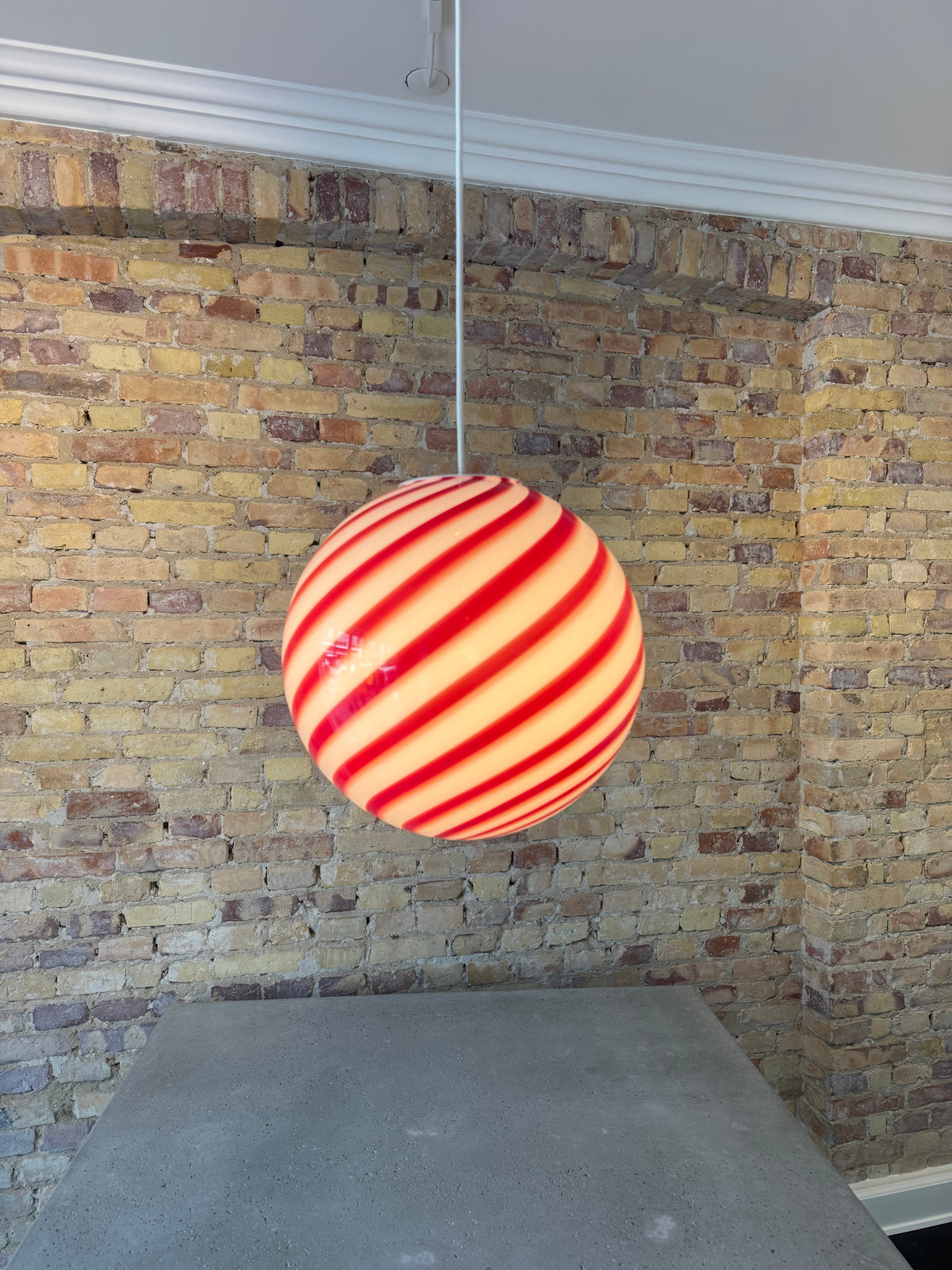 Cherry swirl candy Murano pendant lamp, 30 cm