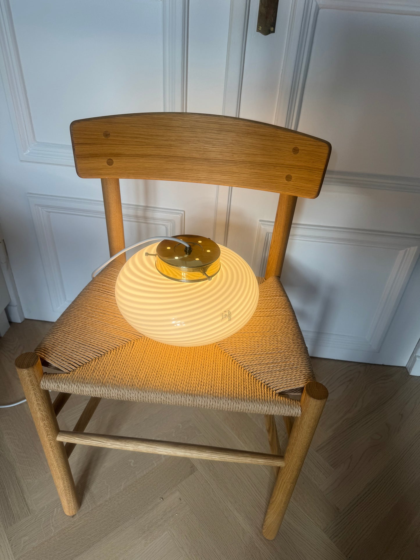 Vintage Murano plafond med hvid klassisk swirl og original sticker, 27 cm