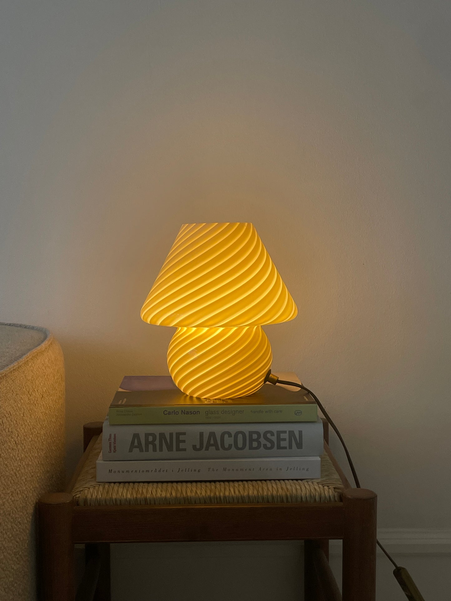 Murano mushroom med creme swirl, 26 cm