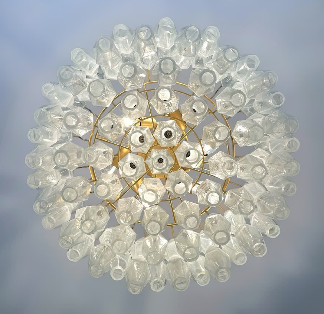 Murano lysekrone | Poliedri | 107 glas | Hvid alabaster