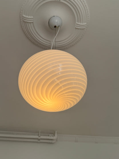 White vintage Murano pendant lamp, 37 cm, two pieces available