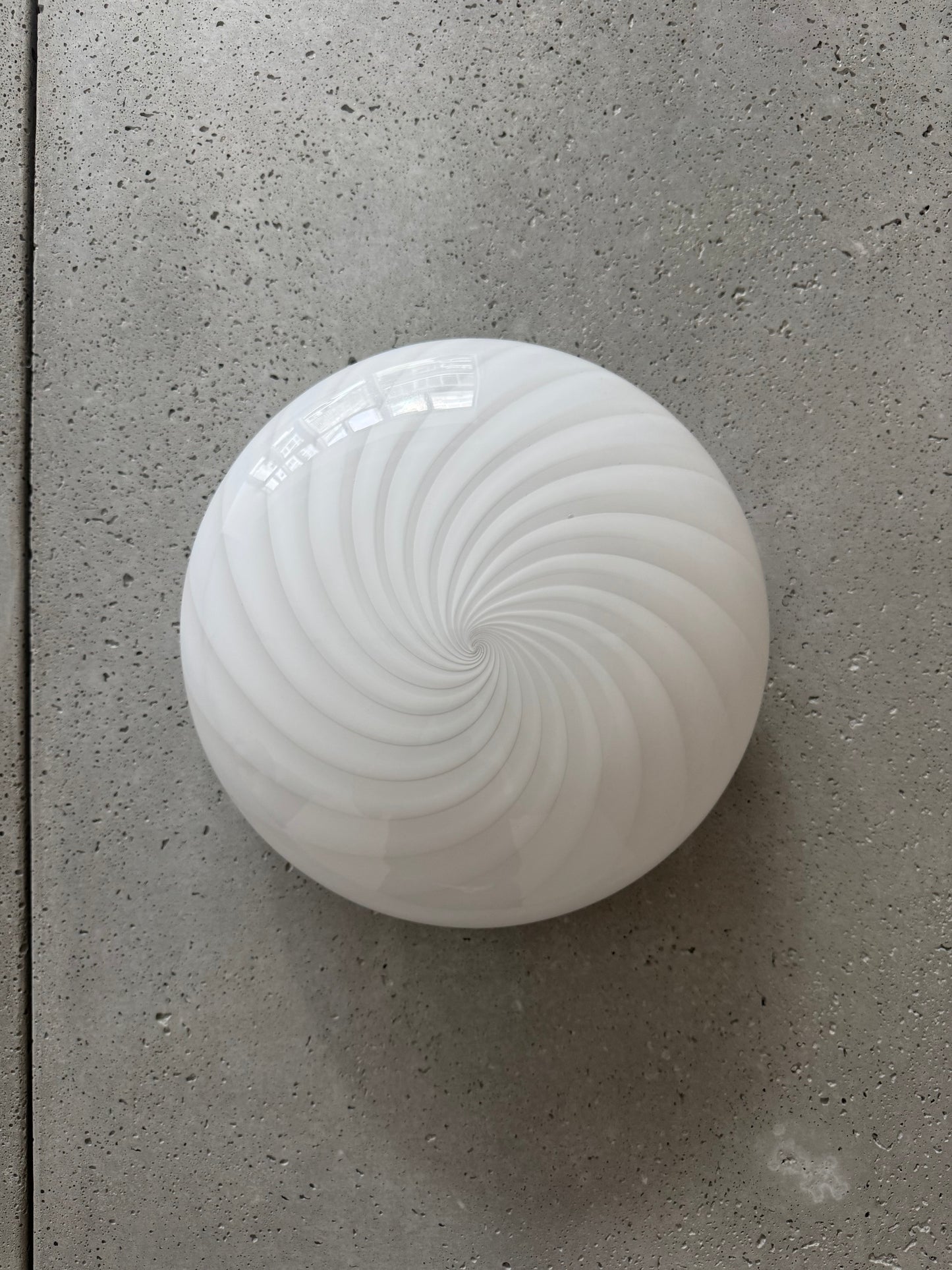 Classic Murano ceiling lamp with white swirl, 30 cm