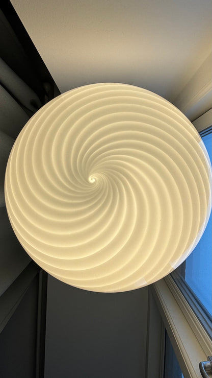 Murano oval pendant with white swirl, 40 cm