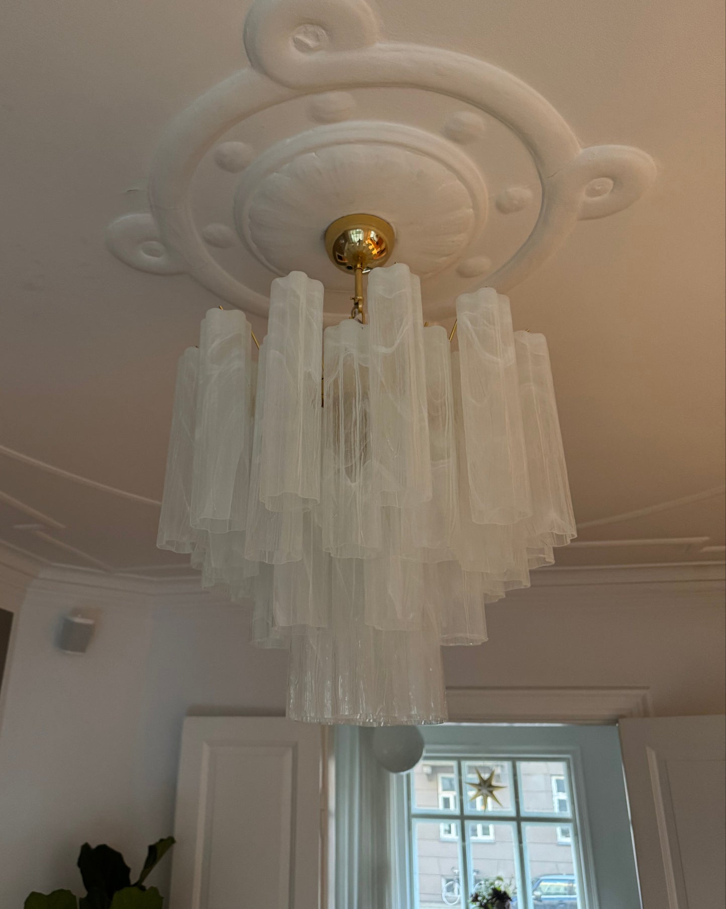 Murano lysekrone | Tuber | 36 glas | Hvid alabaster