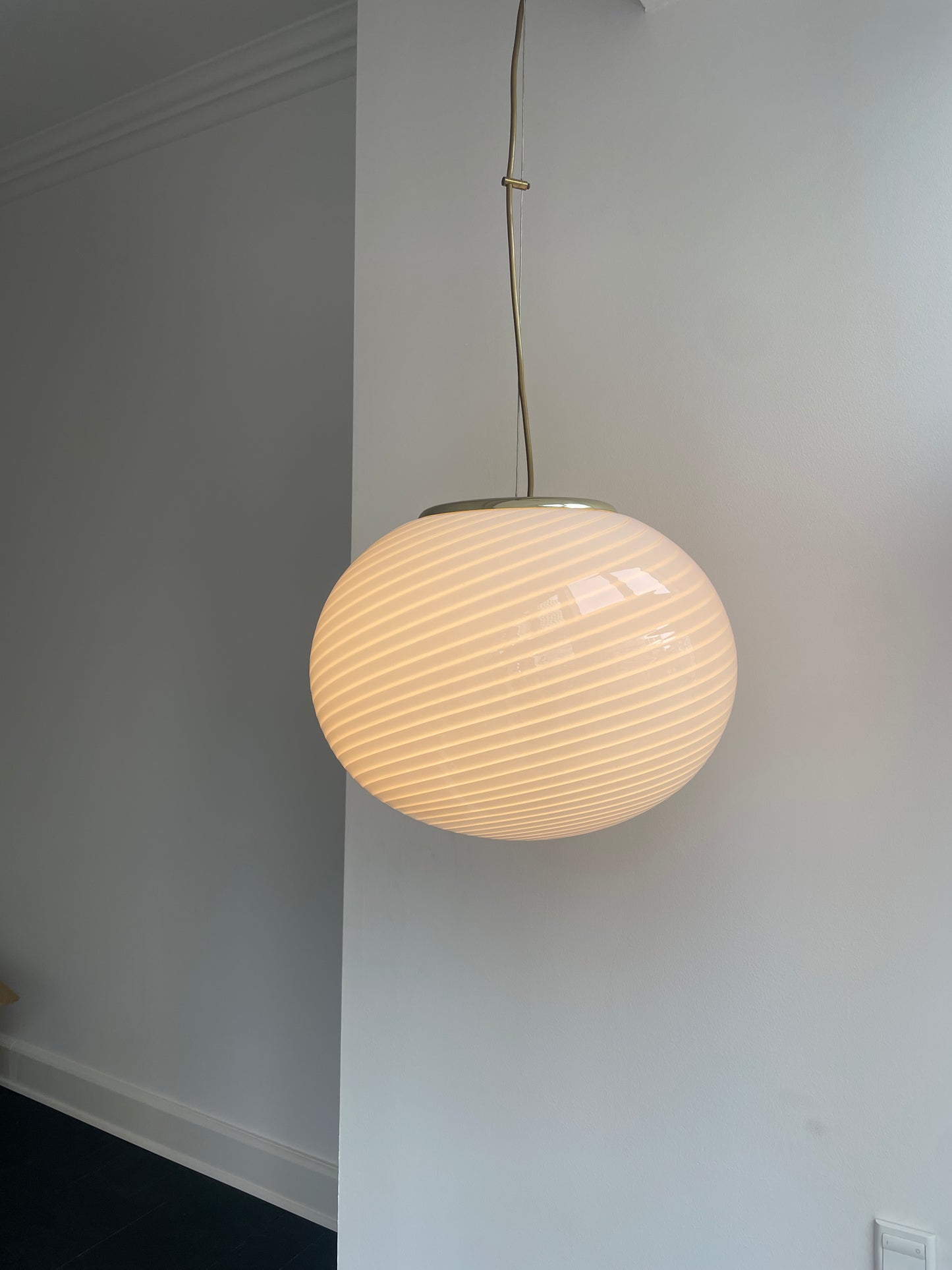 Vintage Murano pendant lamp with white swirl, 40 cm