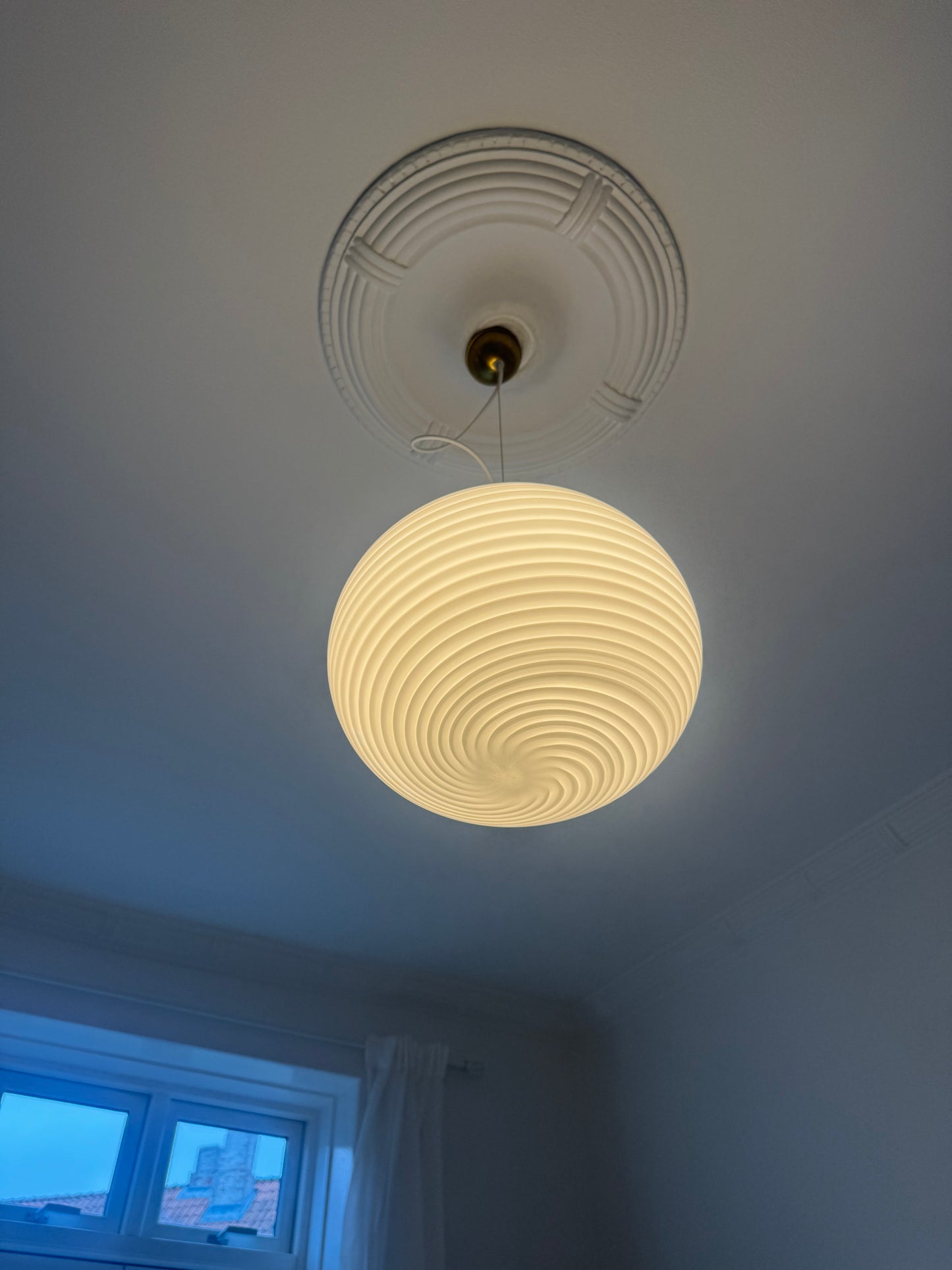 Vintage Murano pendant in white swirl, 36 cm