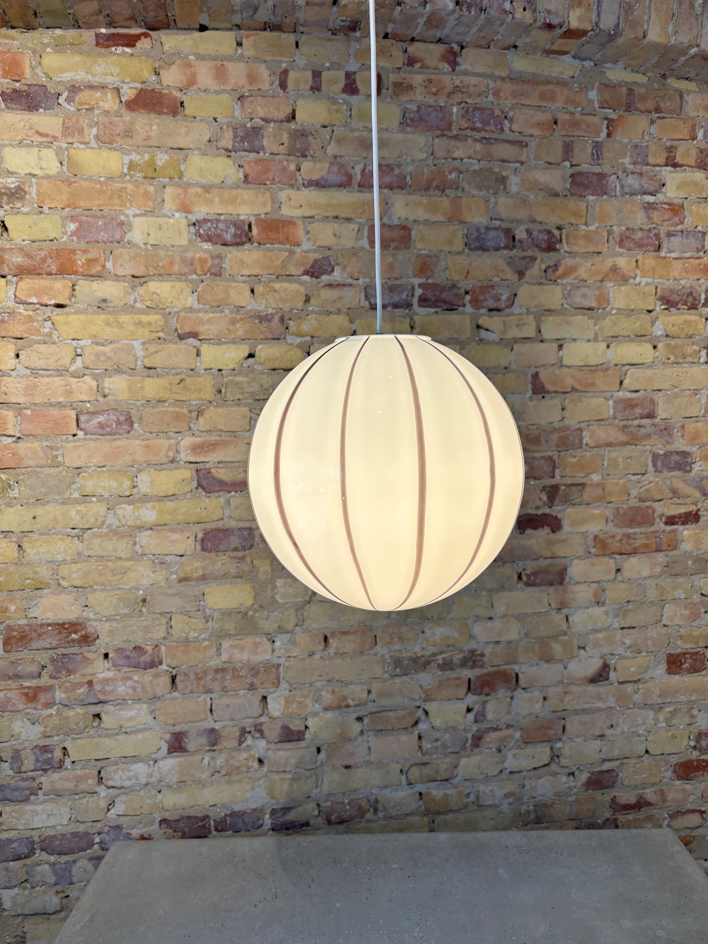 Filigrana Murano ceiling lamp with purple swirl, 30 cm