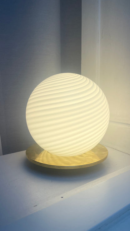 Murano round table lamp and brass top, 20 cm