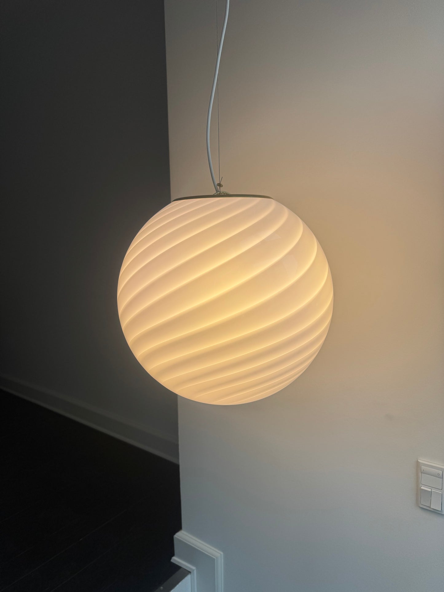 Large ceiling lamp with purple swirl, 40 cm