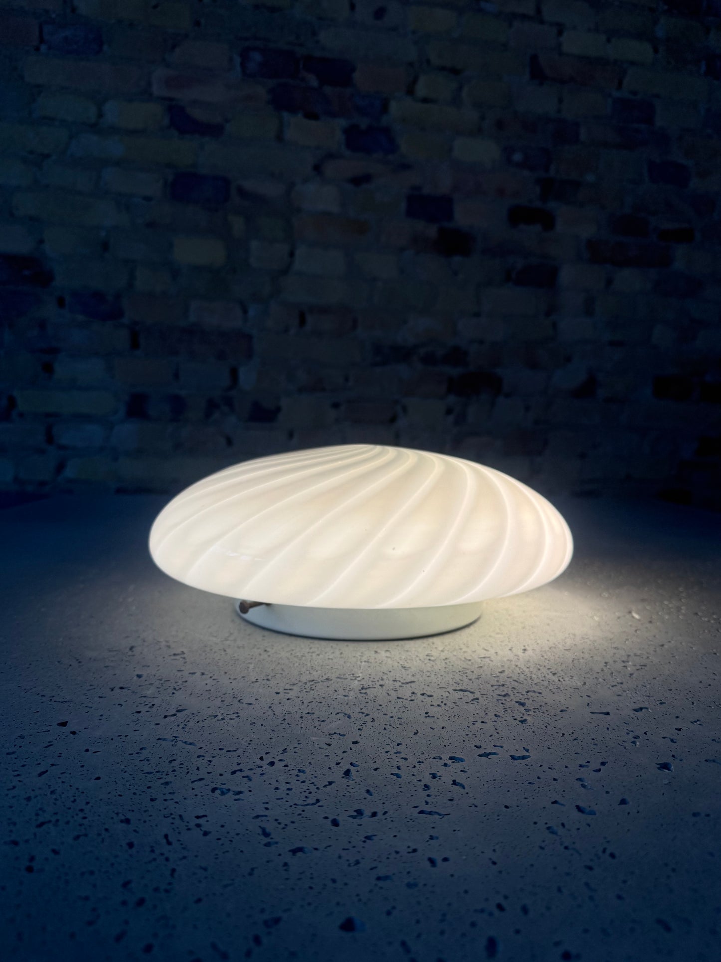 Classic Murano ceiling lamp with white swirl, 30 cm