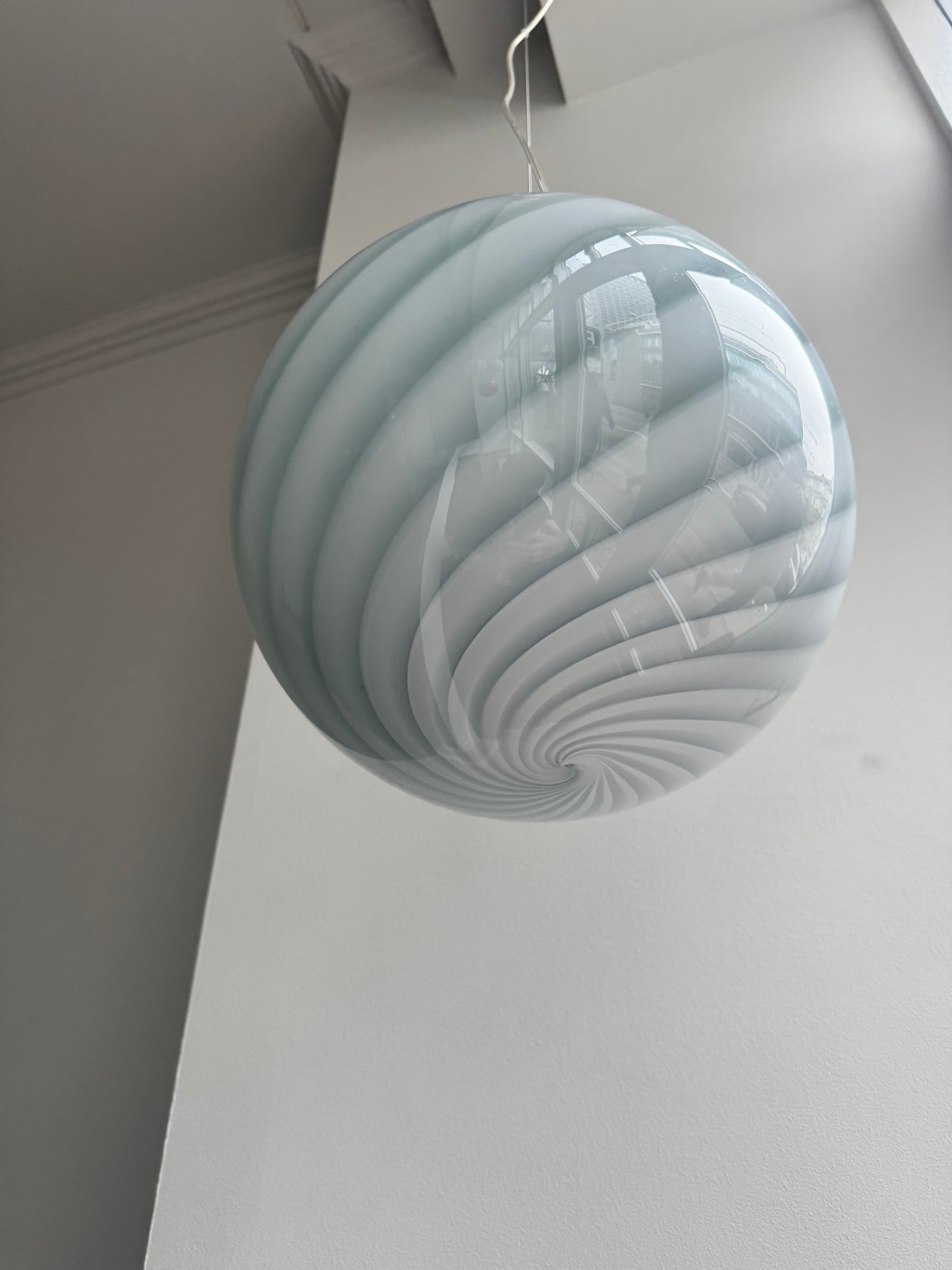 Stor rund lyseblå Murano pendel, 40 cm