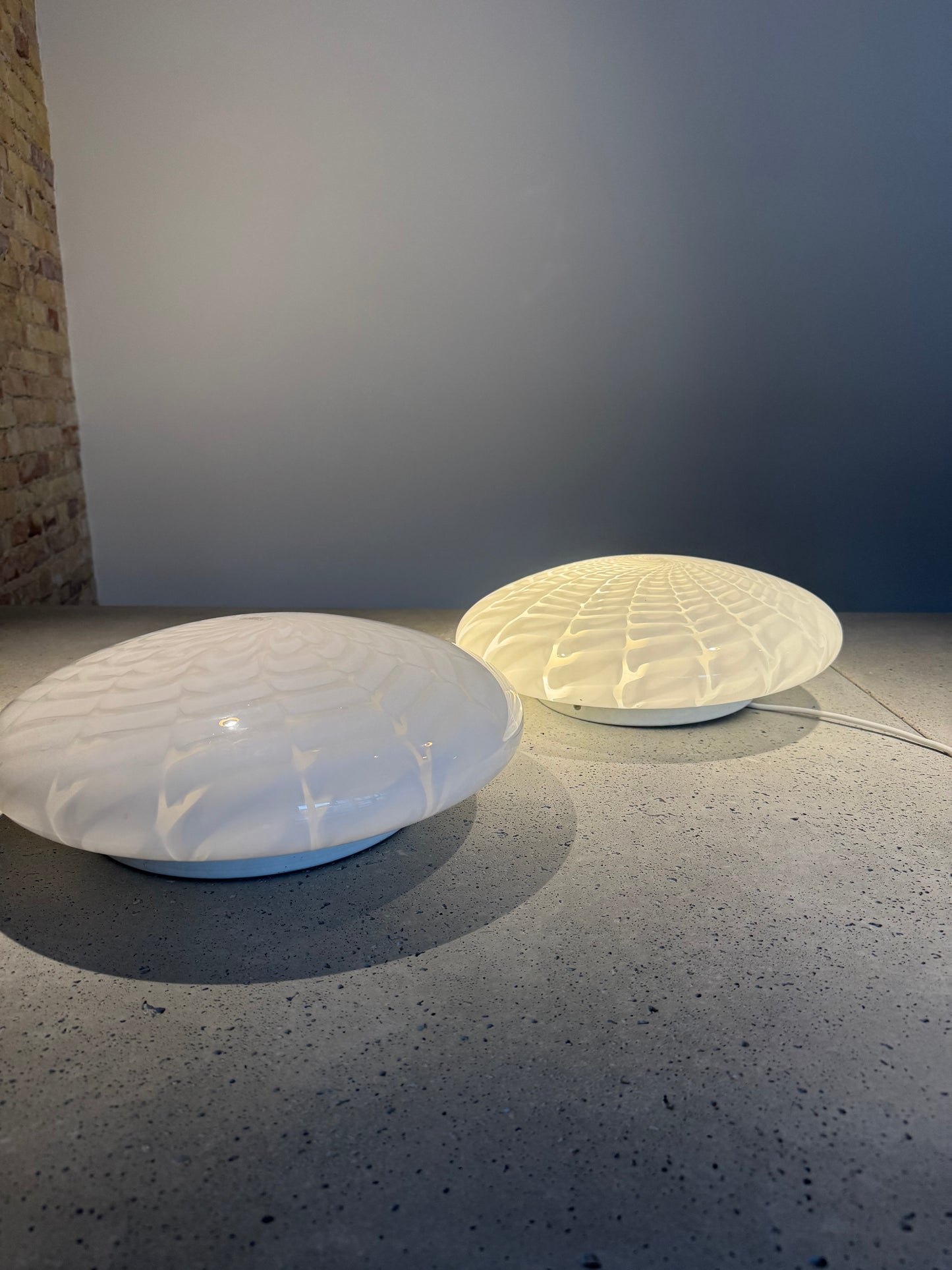 White vintage Murano ceiling lamp with peacock swirl, 40 cm