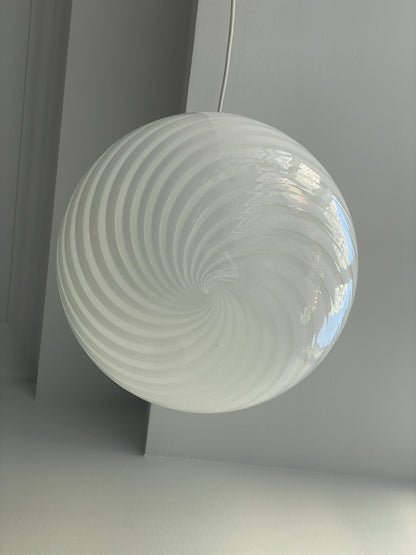 Round vintage Murano pendant lamp with white swirl, 30 cm