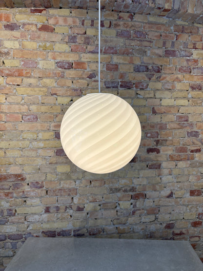 White Murano swirl pendant, 30 cm
