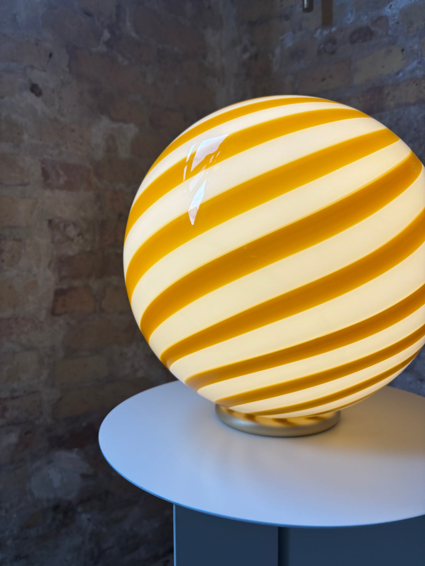 Gul bolche bordlampe, 30 cm