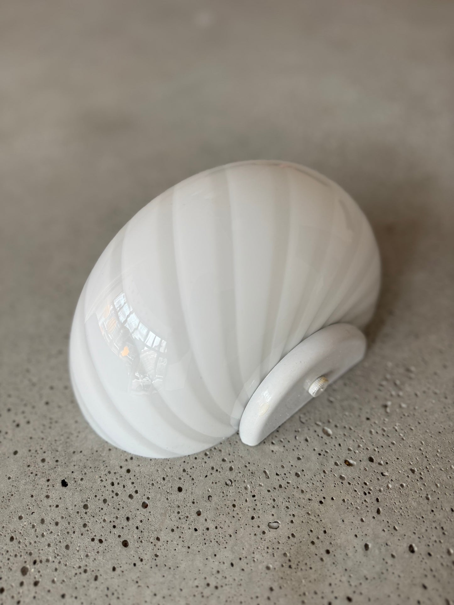 Vintage Murano muslinge væglampe m. hvid ophæng