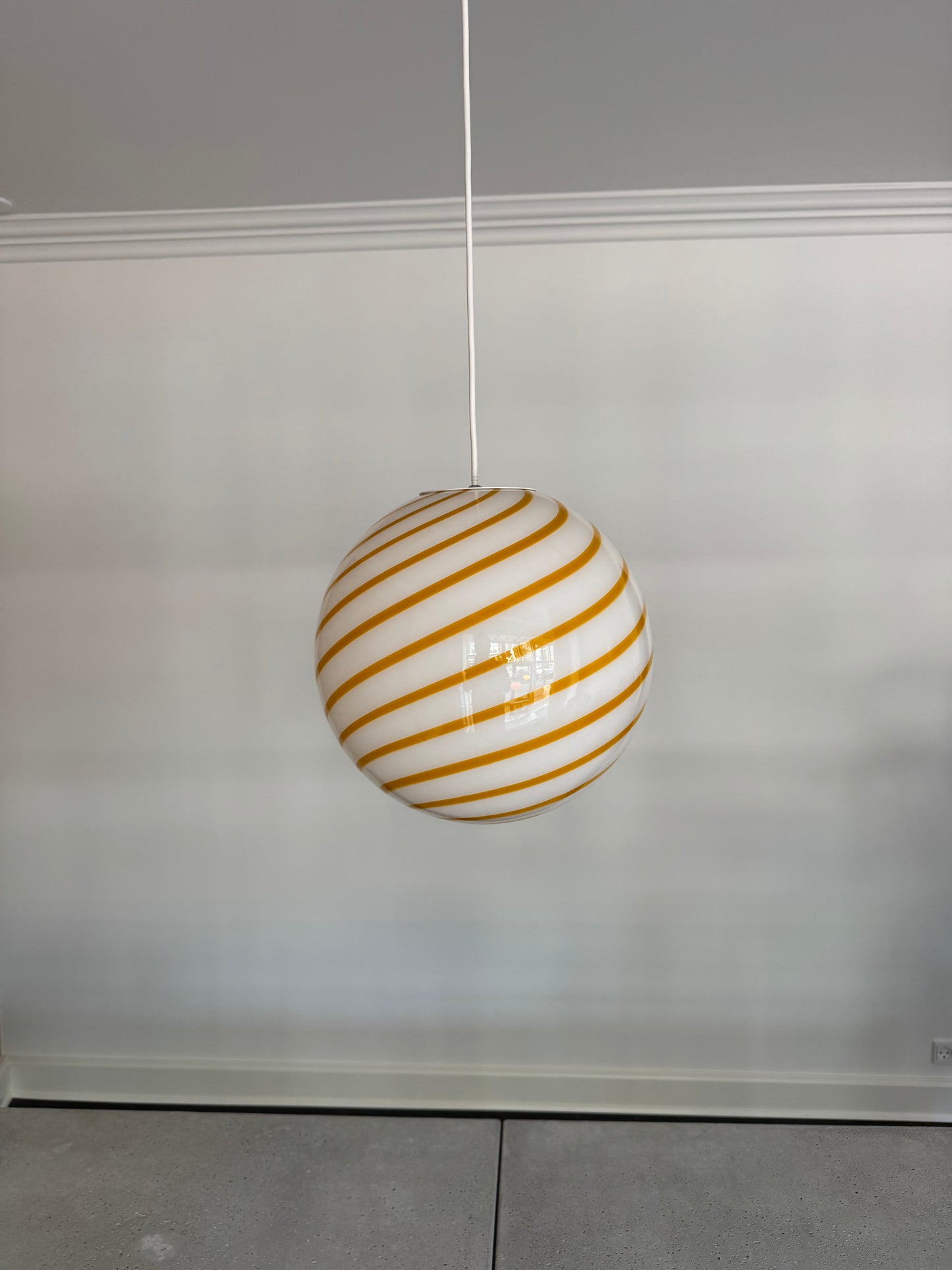 Gul solero swirl candy Murano pendel, 30 cm