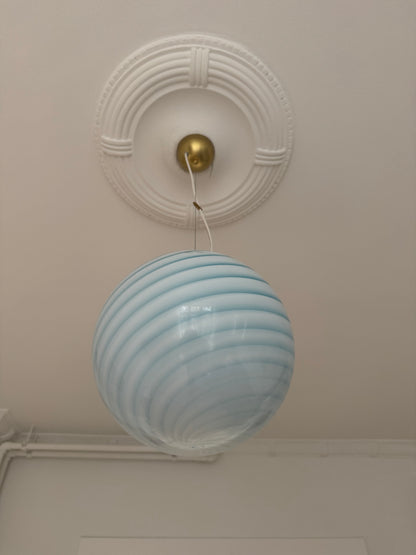 Murano round pendant with blue swirl and brass top, 30 cm