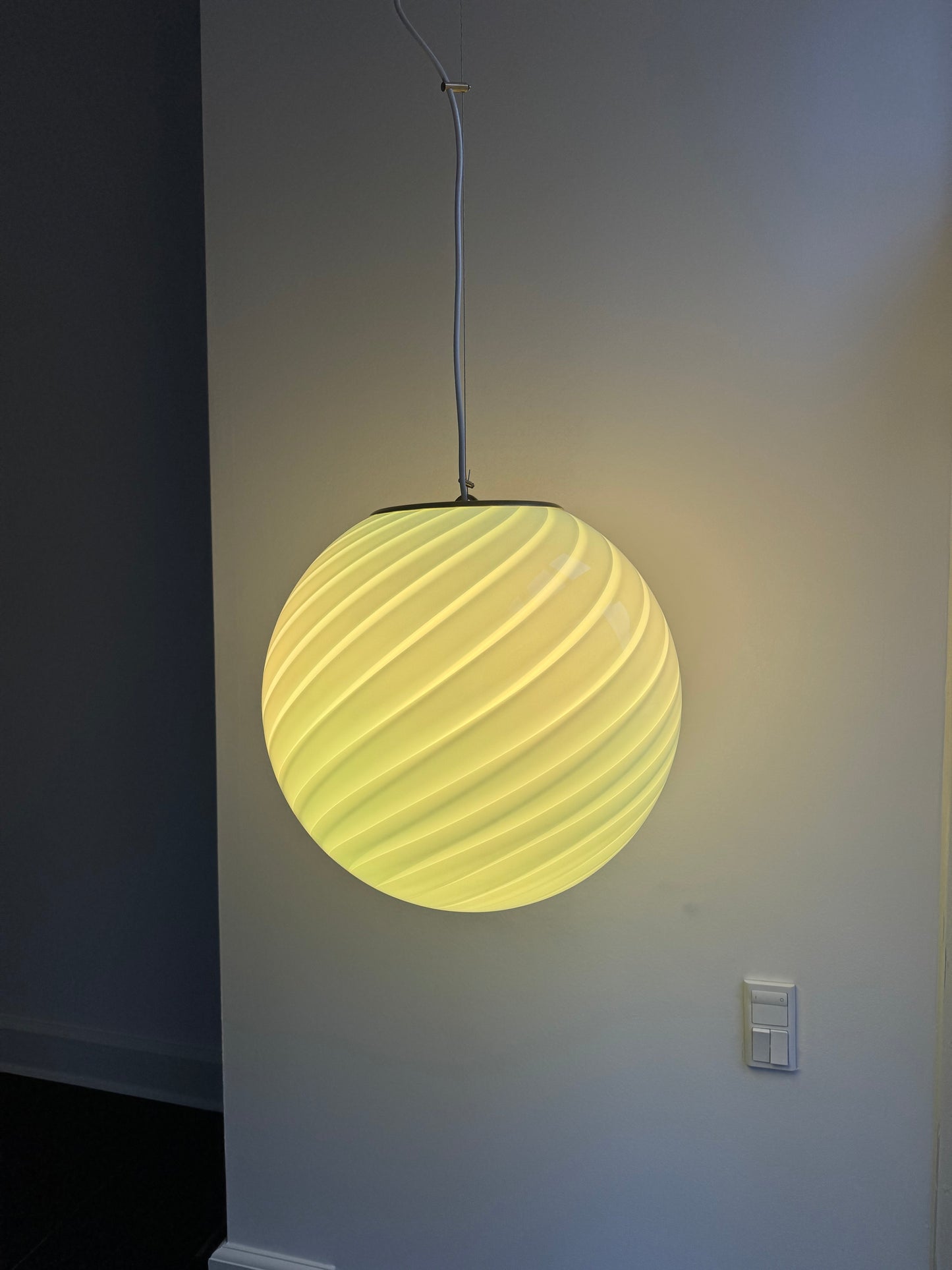 Large ceiling lamp with green swirl, 40 cm