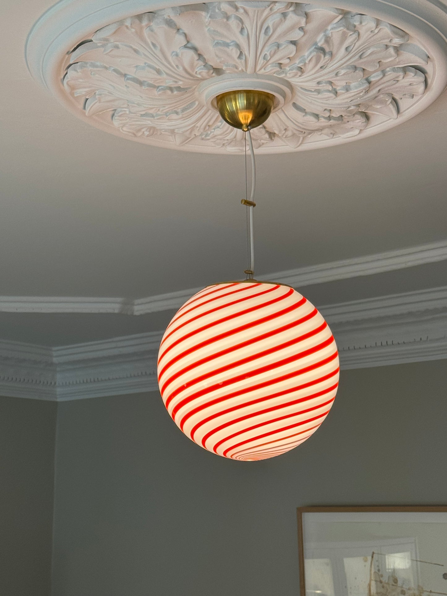 Murano candy pendel rød/hvid swirl, 30 cm