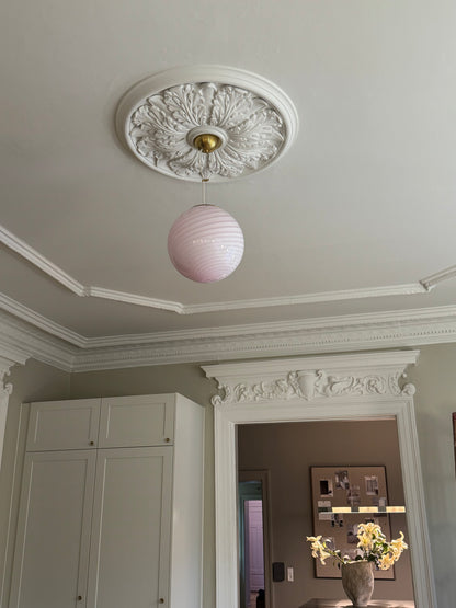 Lyserød Murano pendel i klassisk swirl, 30 cm