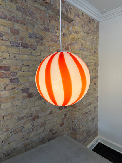 Murano pendant with orange/red vertical swirl, 30 cm