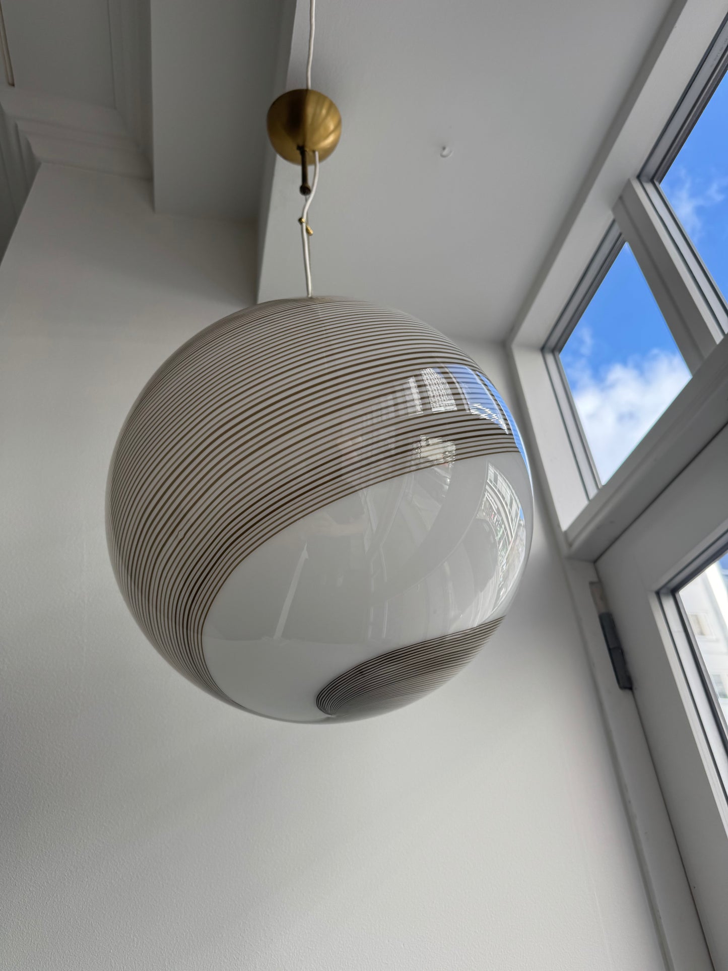 Stor vintage Murano pendel m. brun swirl, 40 cm