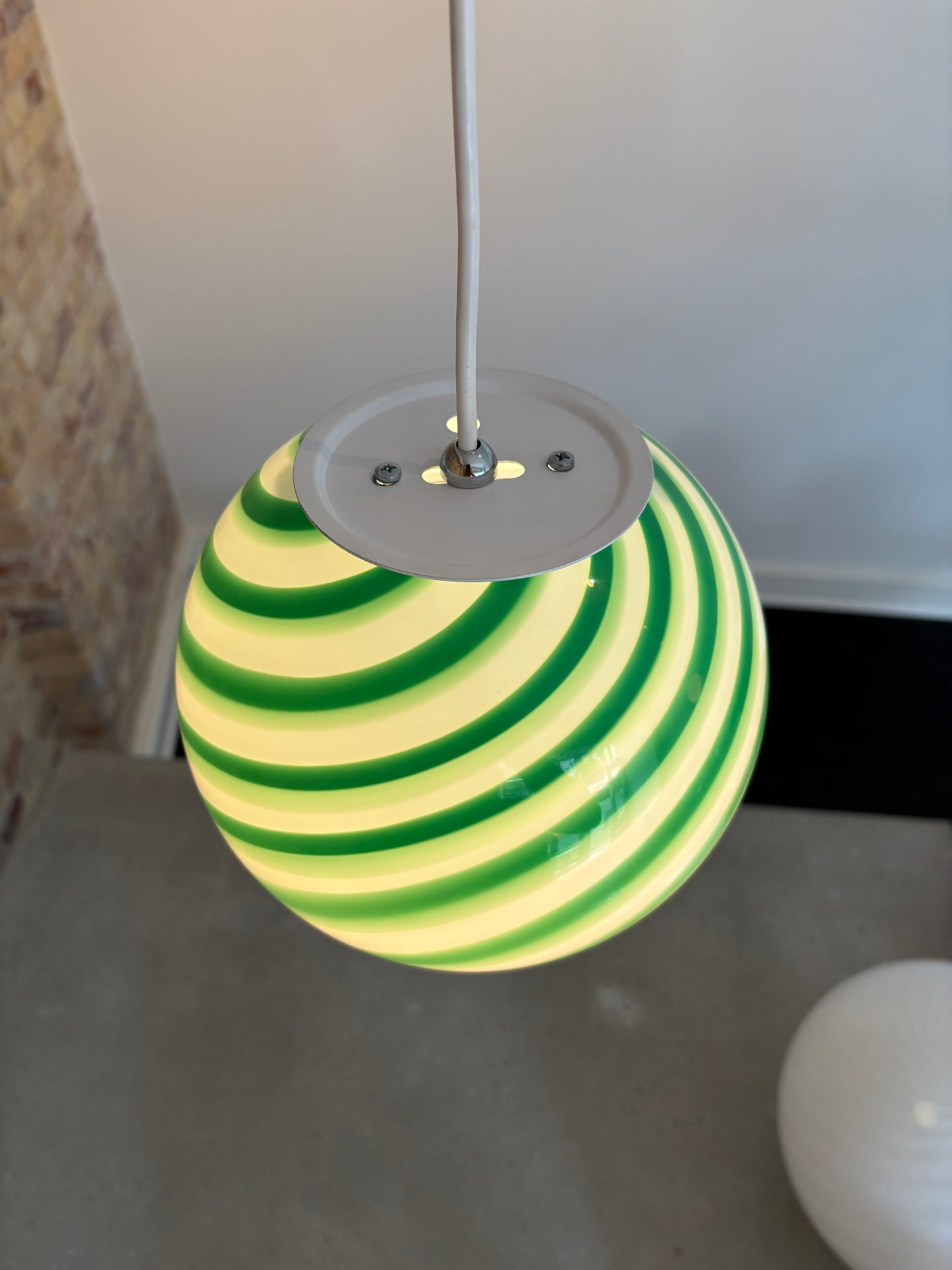 Murano pendant lamp with green swirl, 20 cm