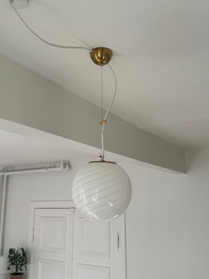 Rund Murano pendel i hvid swirl, 20 cm