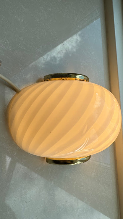 Vintage Murano shell wall lamp with patinated brass suspension