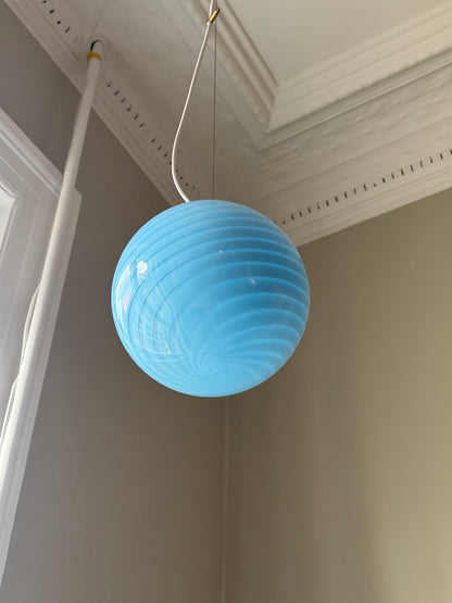 Murano pendant in blue swirl, 20 cm