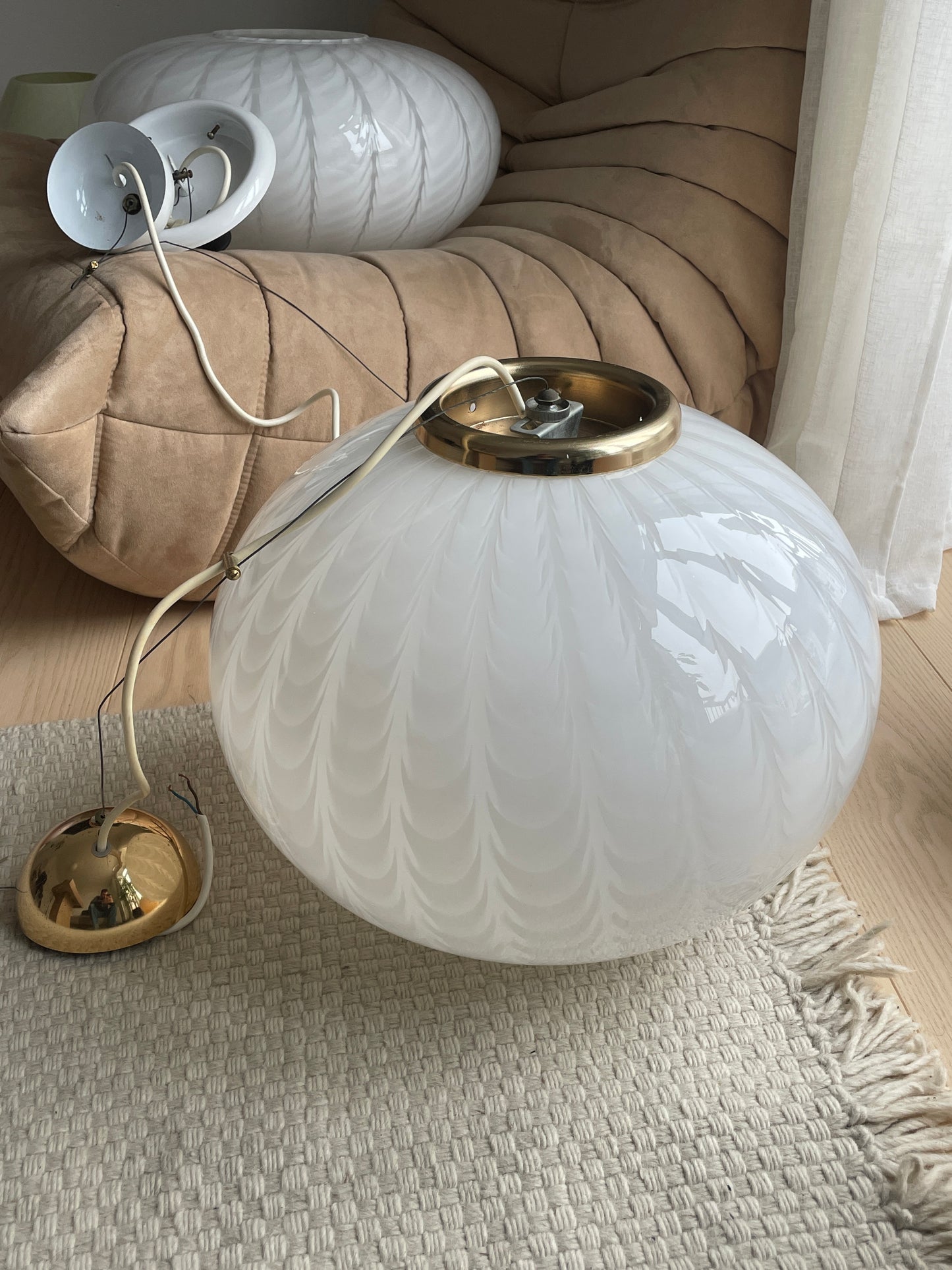 White vintage Murano peacock pendant lamp, 43 cm
