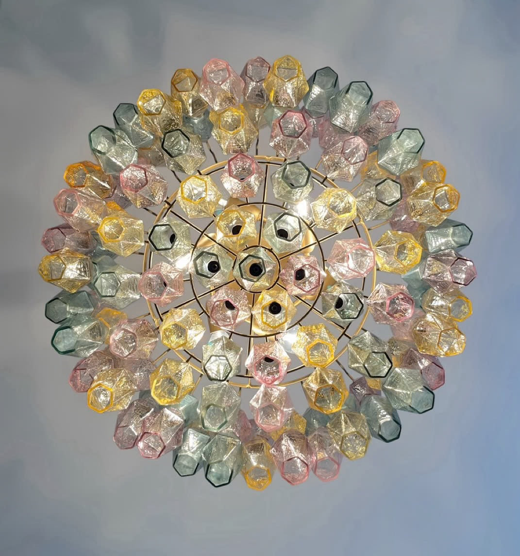 Murano lysekrone | Poliedri | 107 glas | Grøn/lyserød/gul