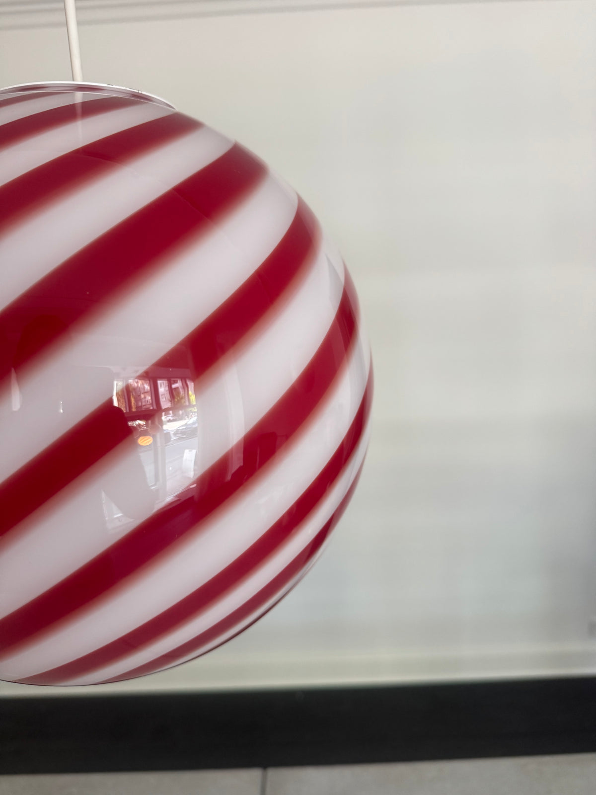 Cherry swirl candy Murano pendant lamp, 30 cm