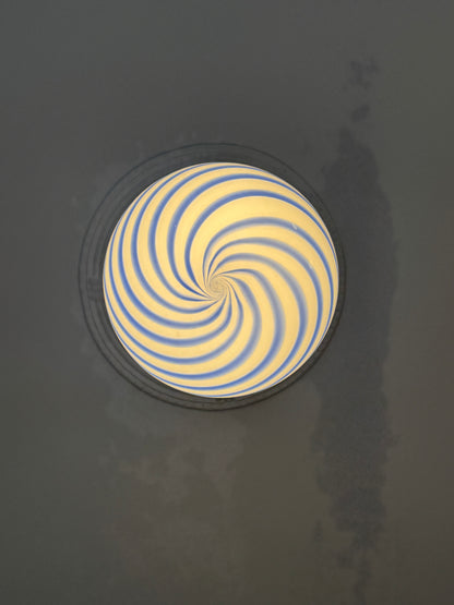 Murano rund pendel med blå swirl, 30 cm