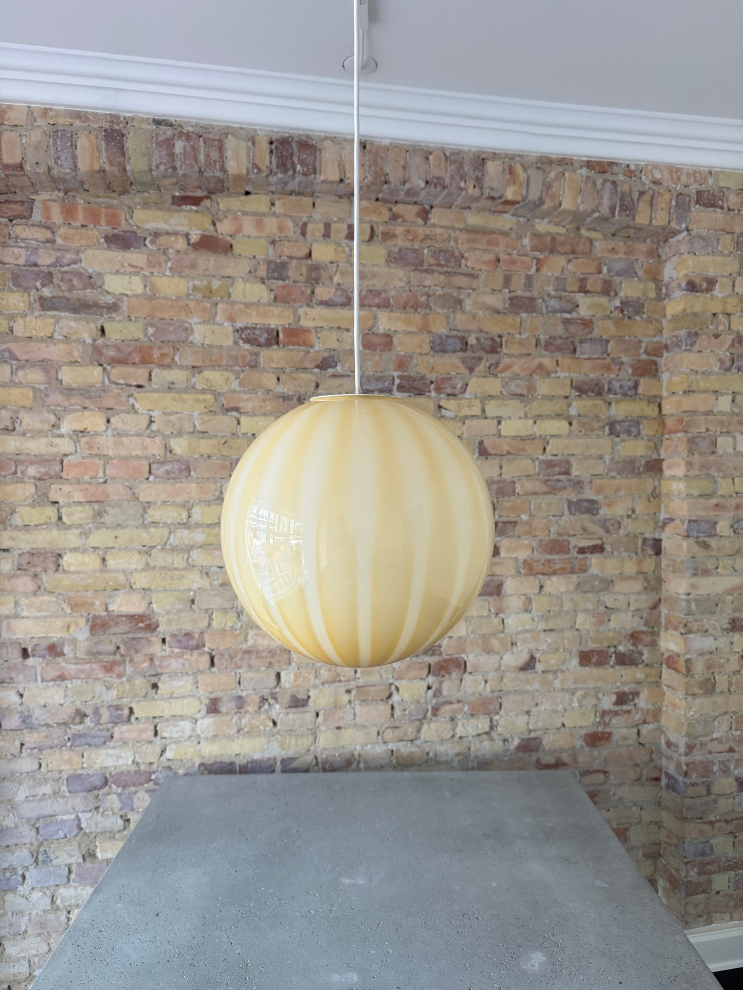 Gul stribet candy Murano pendel, 30 cm