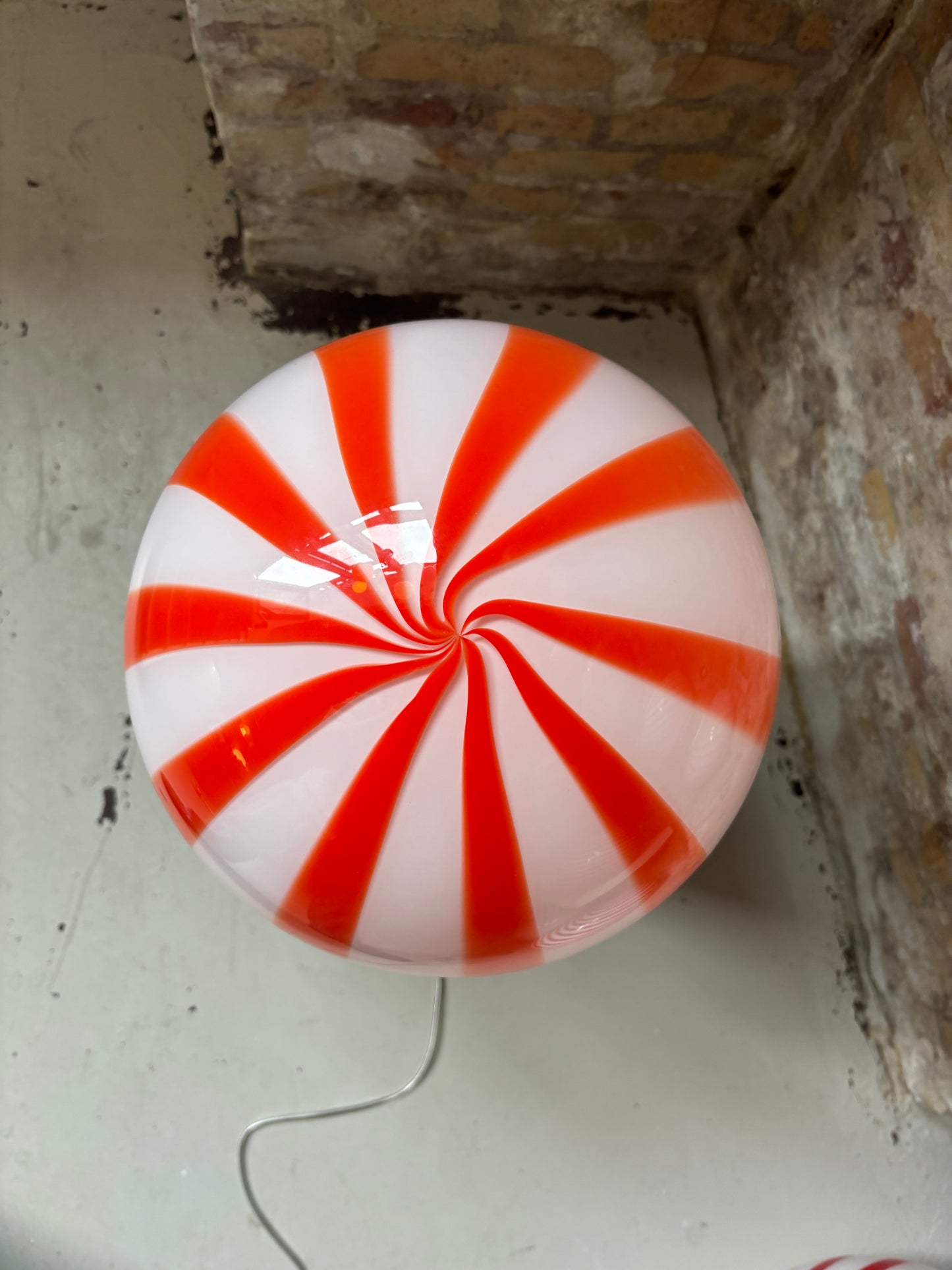 Rød/orange bolche  bordlampe, 30 cm