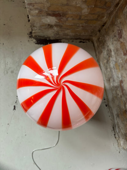 Rød/orange bolche  bordlampe, 30 cm