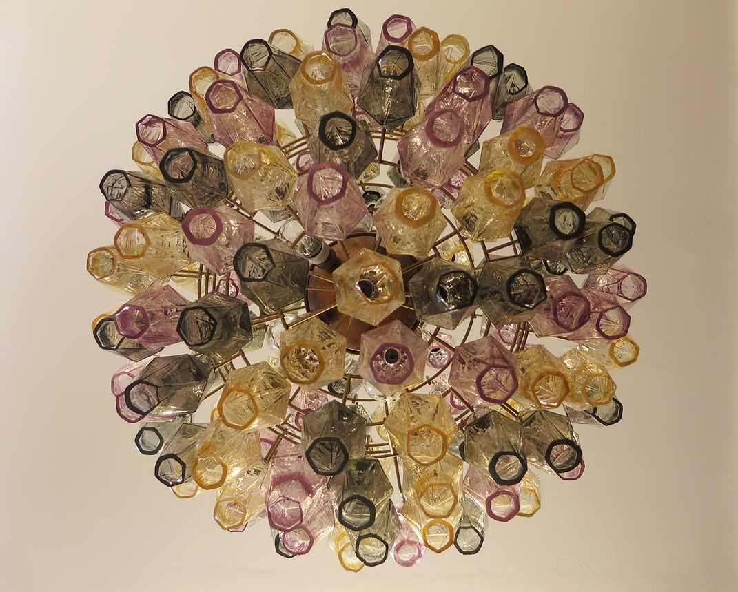 Murano lysekrone | Poliedri | 140 glas | Grøn/lyserød/gul