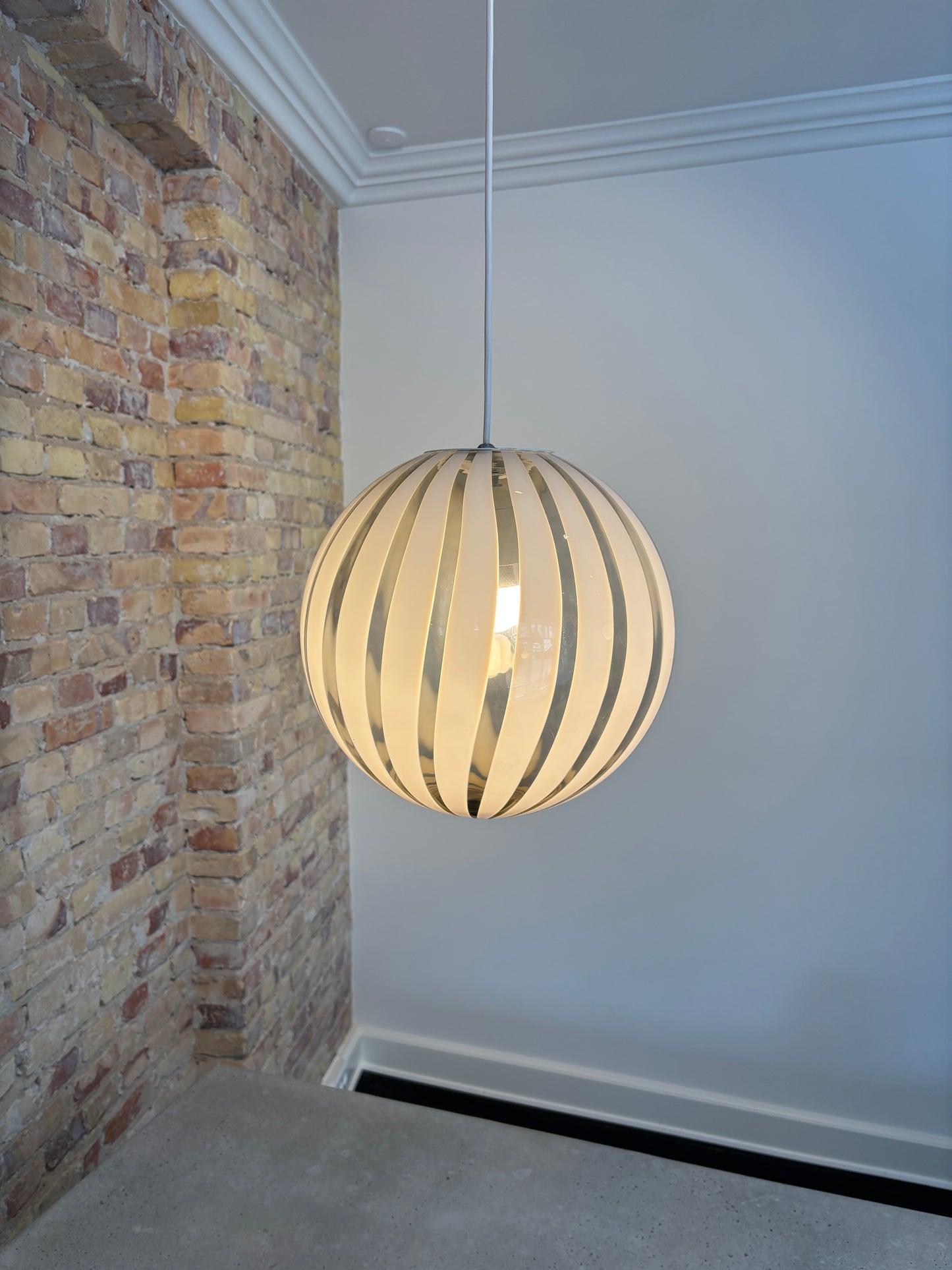 Murano pendant lamp with white and transparent pendant, 30 cm