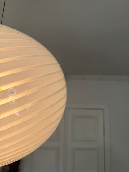 Classic vintage Murano pendant lamp with white swirl, 41 cm