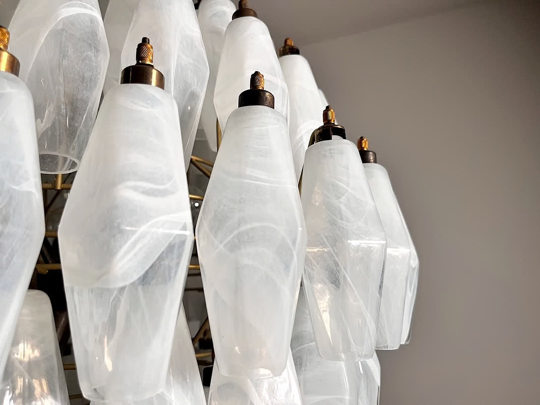Murano lysekrone | Poliedri | 84 glas | Hvid alabaster