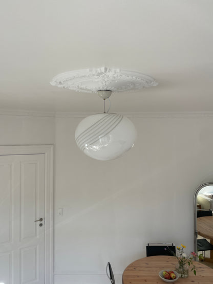 Murano pendant lamp oval and in classic white 6-swirl, 44 cm