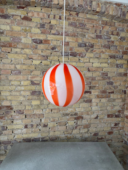 Murano pendant with orange/red vertical swirl, 30 cm