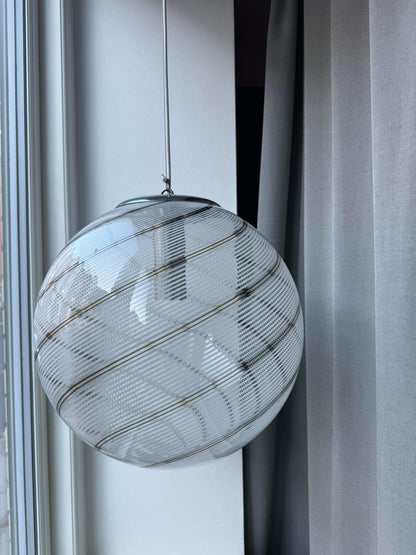 Vintage Murano filigrana pendant, 40 cm