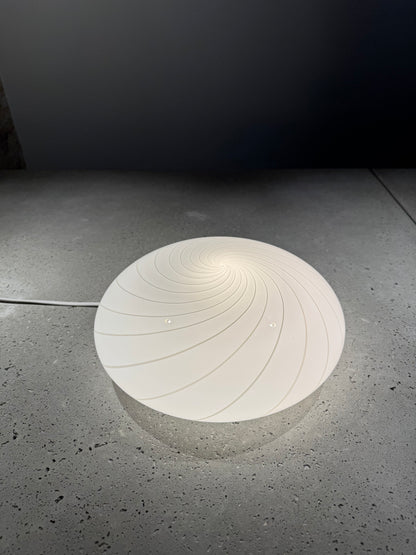 Smuk vintage Murano plafond med hvid swirl, 30 cm