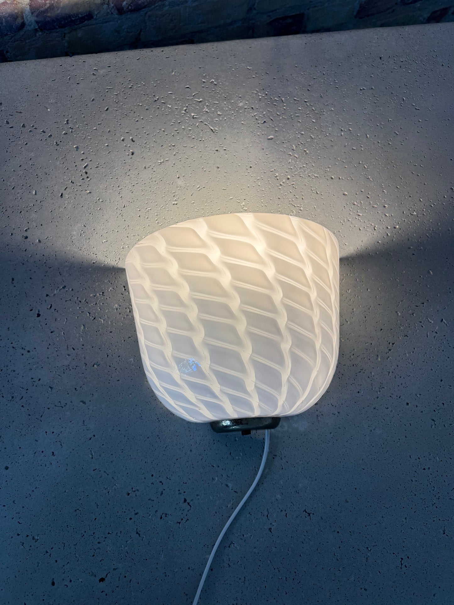 Sjælden vintage Murano væglampe m. indgravering