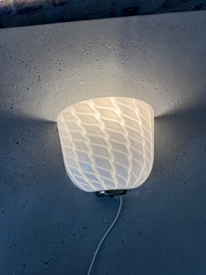 Sjælden vintage Murano væglampe m. indgravering